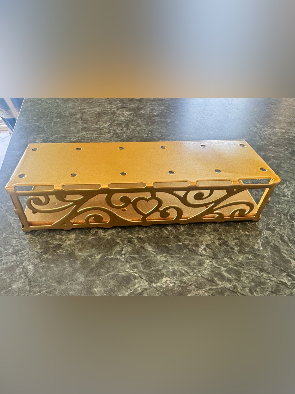 Decorative Gold Metal Cake Pop Stand With Heart Scrollwork
